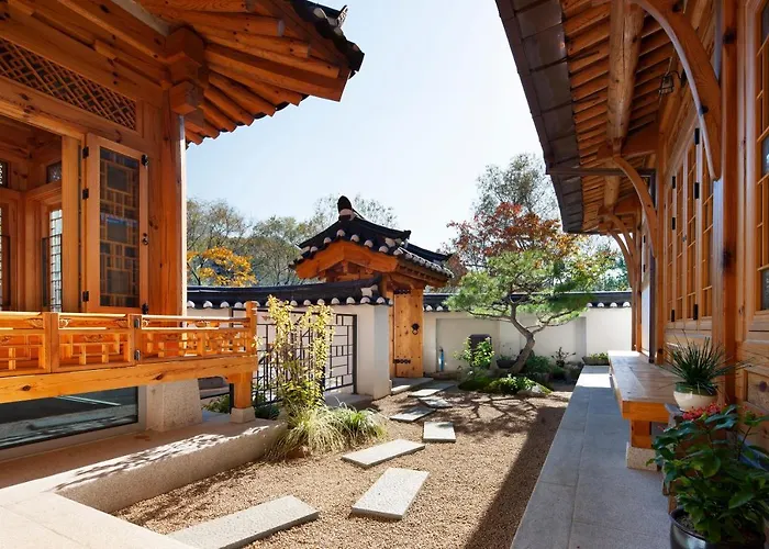 Iriru Luxury Hanok - Eunpyung Hanok Village Сasa de vacaciones Seúl