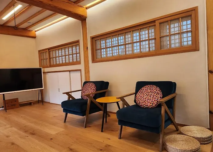 Iriru Luxury Hanok - Eunpyung Hanok Village Сasa de vacaciones