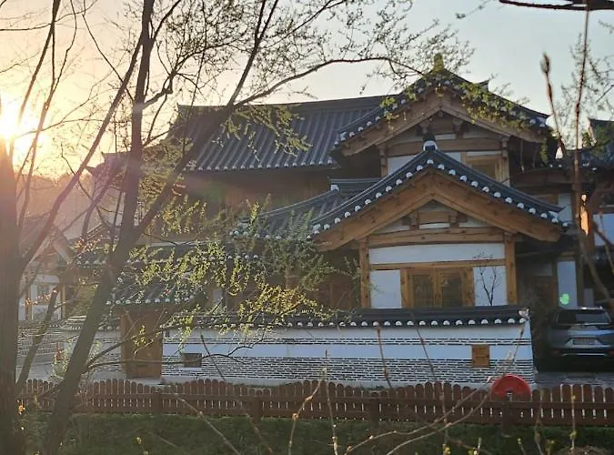 Iriru Luxury Hanok - Eunpyung Hanok Village Сasa de vacaciones Seúl