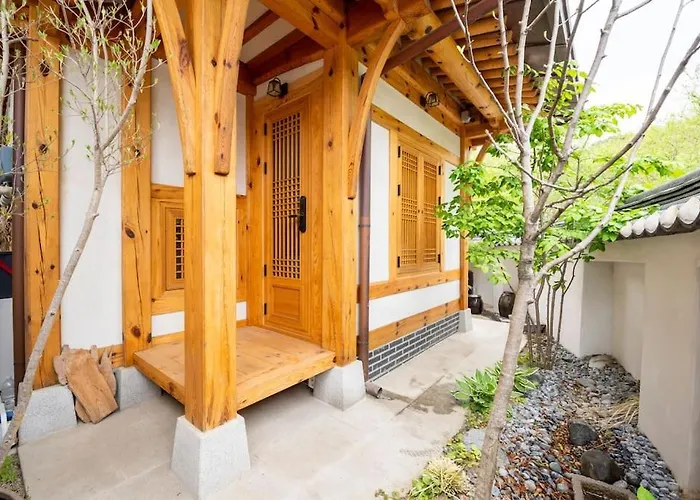 Iriru Luxury Hanok - Eunpyung Hanok Village Сasa de vacaciones Seúl